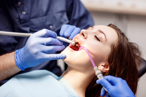 В процессе лечения зубов